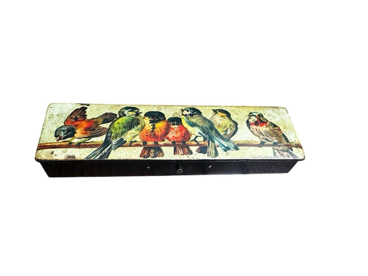 Papier-Mâché Bird Box